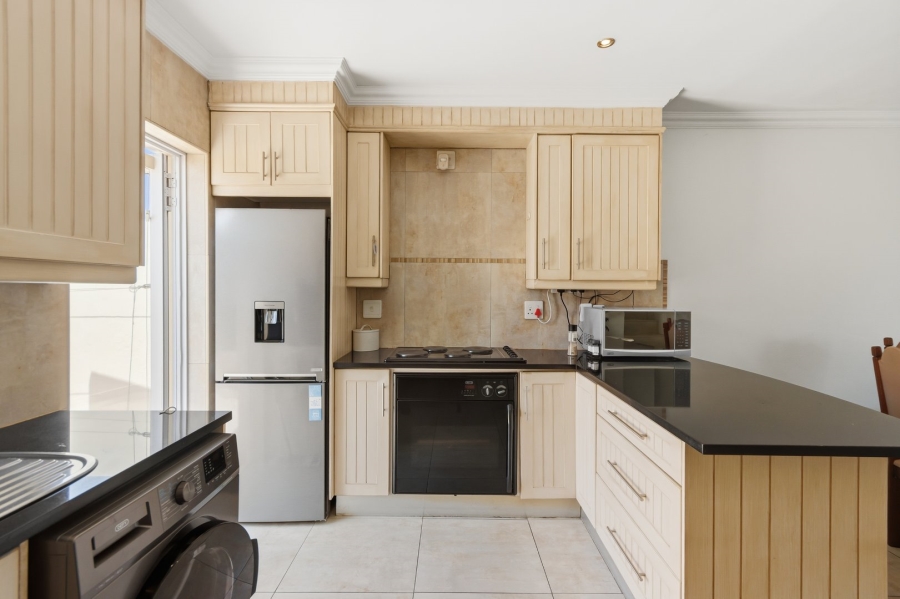 4 Bedroom Property for Sale in Harbour Island Western Cape